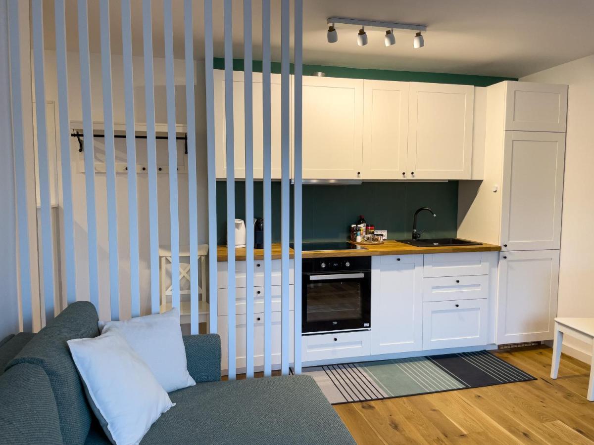 Urban Apartments Cosy No 4, Free Private Parking, Self Check-In Chorzow Luaran gambar